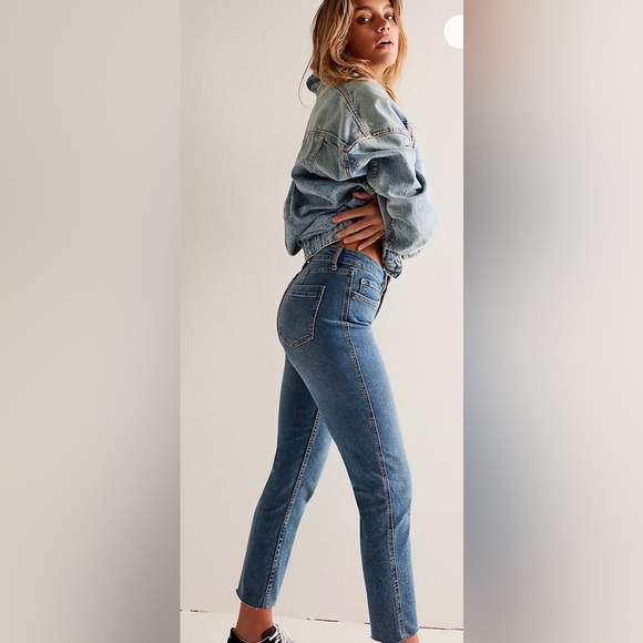 Free People Denim - NWT Free People We The Free CRVY High-Rise Vintage Straight Jeans Size 27